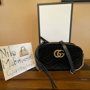 🛑 Sold 🛑 Gucci Velvet Small Black